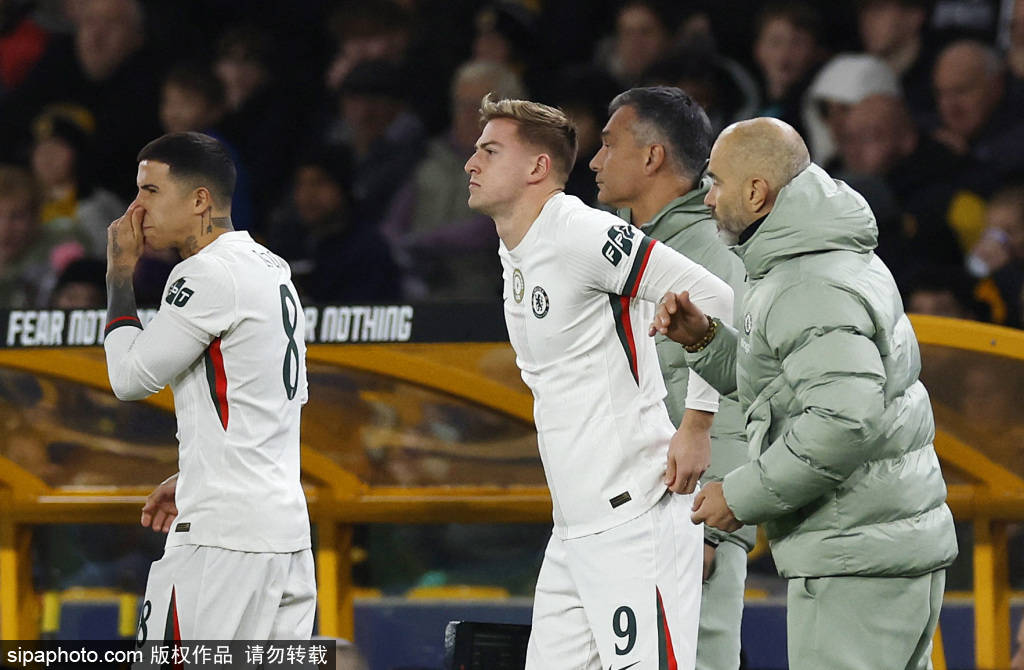 足球盘口注册
_毫无表现！第7分钟替补登场的西蒙斯第72分钟被替换下场足球盘口注册
，热刺vs切尔西赛后解析