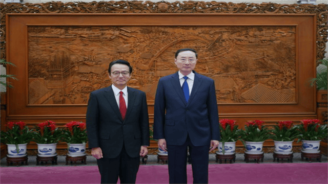 世界杯皇冠足球平台
_深夜火药味突然升级!日本连犯5个“严重”世界杯皇冠足球平台
,中国四连问生猛开局