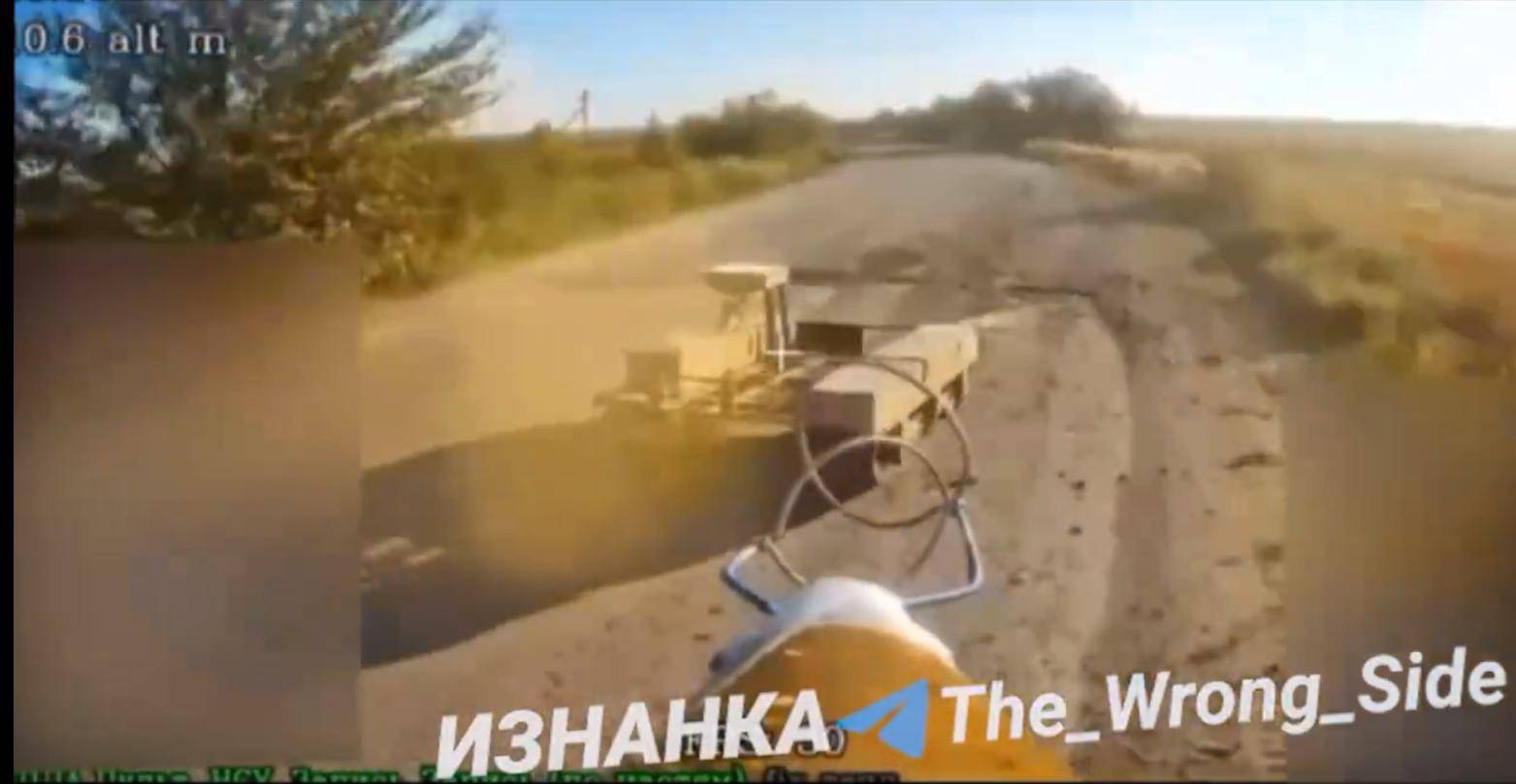 皇冠足球平台代理
_俄军这次大意了皇冠足球平台代理
,包饺子失败:机器人突入红军城,乌军一夜全跑了