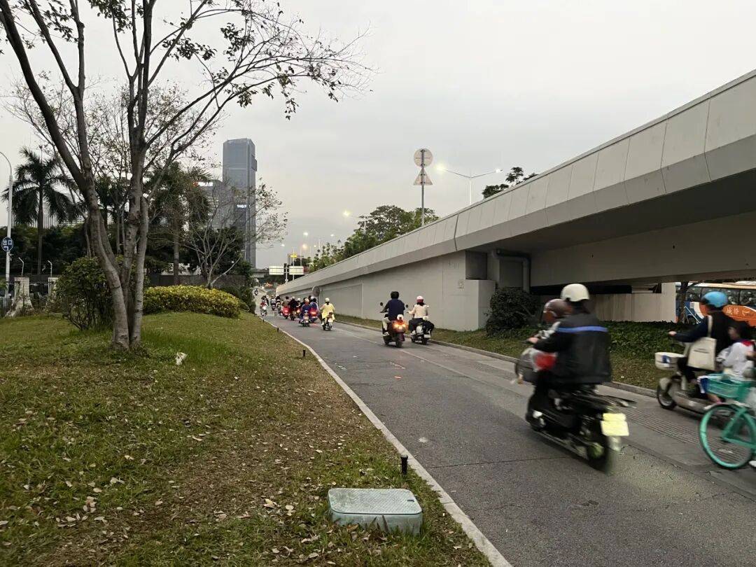 欧洲区附加赛C组
_“等到车熄火”!深圳一主干道欧洲区附加赛C组
,因封路导致拥堵!多部门研究疏解方案