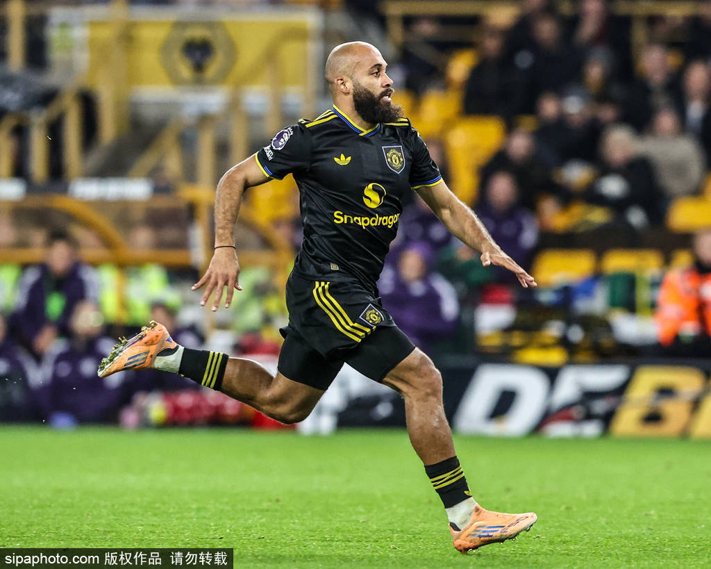 皇冠信用会员账号注册
_英超-B费双响姆贝莫破门芒特建功 曼联4-1狼队升至第六