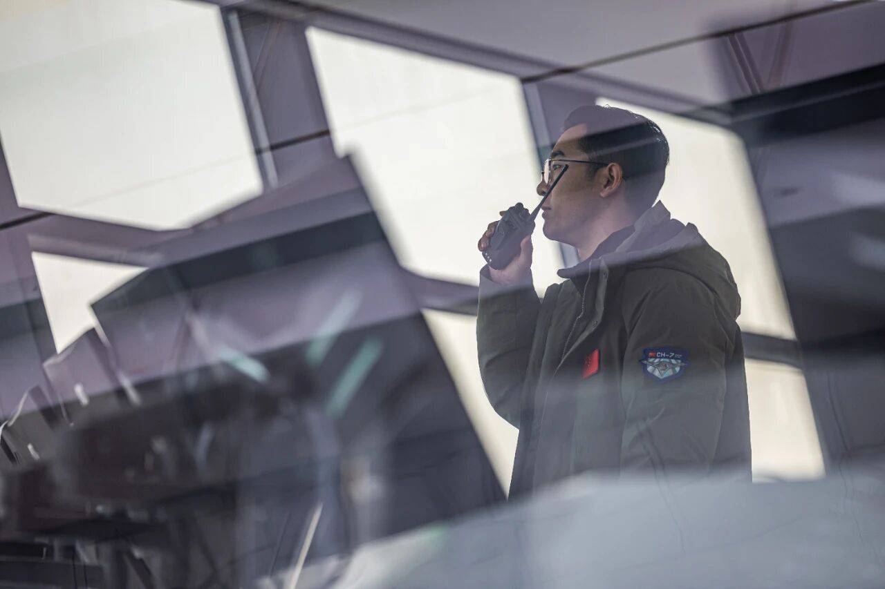 皇冠信用網出租足球
_重大突破皇冠信用網出租足球
！彩虹-7高空高速隐身无人机成功首飞