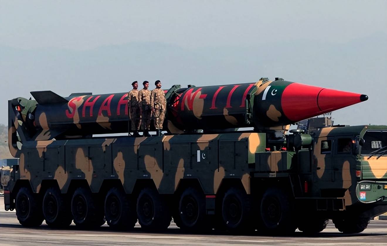 下注后提示“注单待确认下注后提示“注单待确认。请在我的注单处查看状态”。这是什么意思?
。请在我的注单处查看状态”。这是什么意思?
_美国正在准备核战?美媒:2026年五地或爆发核战争,三处靠近中国