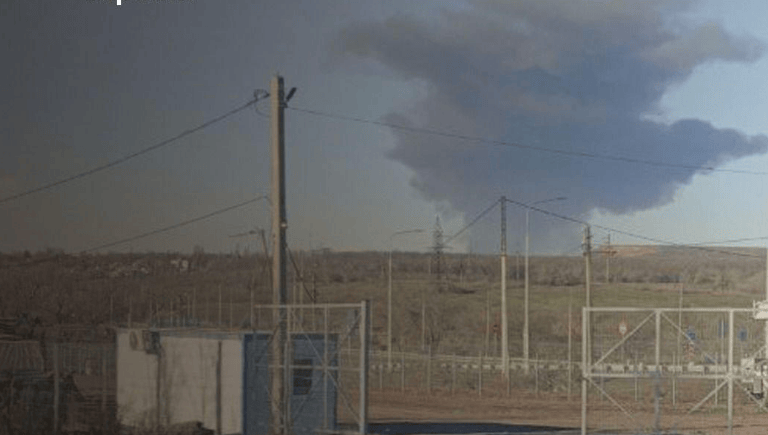 荷尔斯泰因vs汉诺威96
_俄军称炸死乌情报和安全官员荷尔斯泰因vs汉诺威96
!乌军:用“风暴阴影”导弹击中俄炼油厂