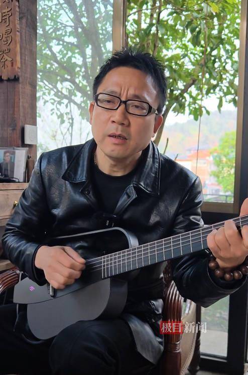 兰斯干拿vs桑斯瓦尔_《早安隆回》全网播放量超1600亿兰斯干拿vs桑斯瓦尔，作者袁树雄：这首歌让我的负债没了，将为2026世界杯写新歌