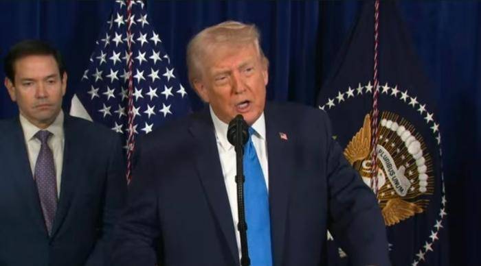 斯旺西vs普利茅夫
_特朗普用手指美国务卿鲁比奥:斯旺西vs普利茅夫
我会派一组人马去“管理”委内瑞拉