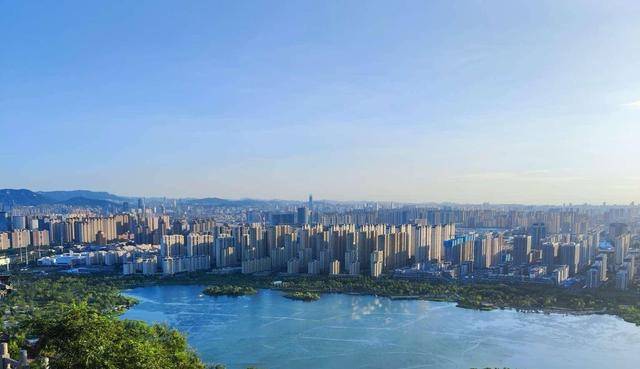 皇冠信用网登123
_2025回顾|民生有温度皇冠信用网登123
,暖意润齐鲁