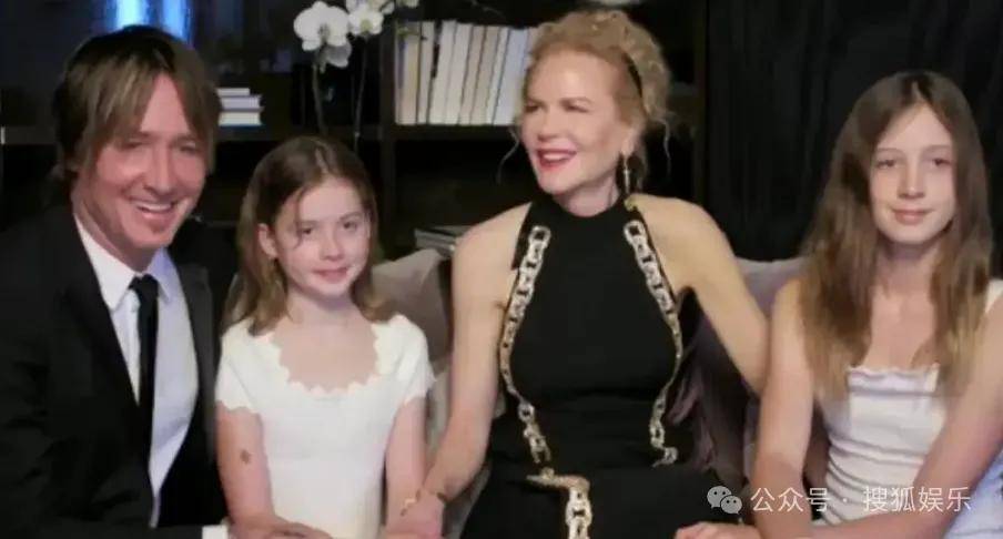 卢加诺 v 克卢日
_终究还是离婚了卢加诺 v 克卢日
!这样的结果已经算体面了吧!