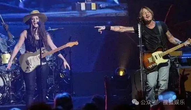 卢加诺 v 克卢日
_终究还是离婚了卢加诺 v 克卢日
!这样的结果已经算体面了吧!