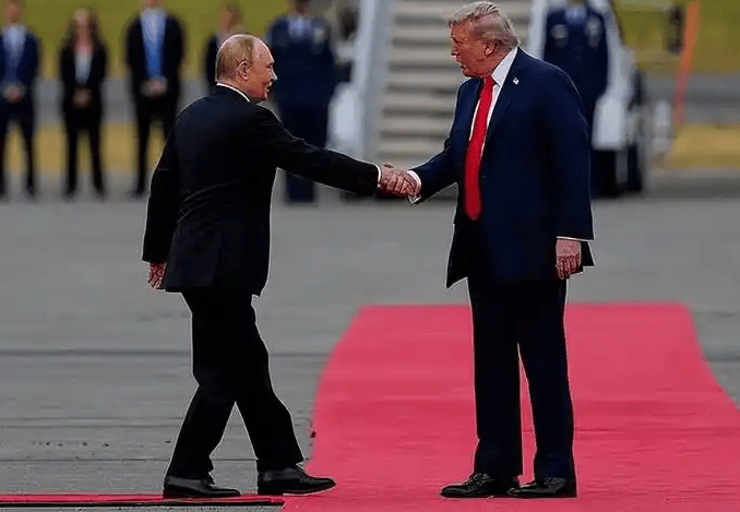 皇冠hga039
_特朗普暗示中俄“共治天下”皇冠hga039
,入局之前必须谨慎