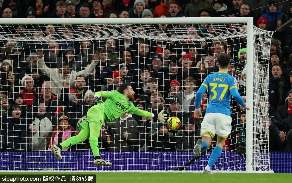 皇冠信用在线注册_曼联转会大戏：奥利弗-格拉斯纳宣布离队皇冠信用在线注册，奇克被米兰“提供”——德比前夜的筹码与隐忧